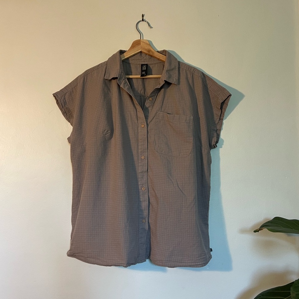 Mountain Hardware Button Down Tee - image 1